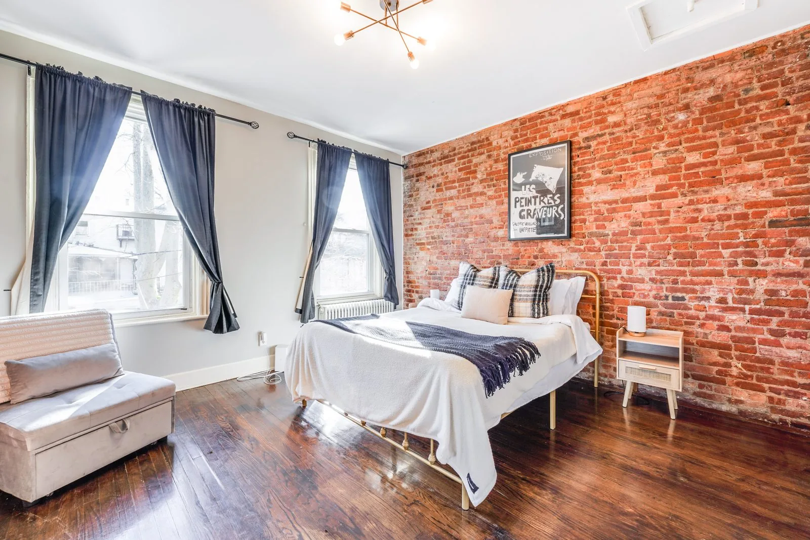 UrbanStay photo 17