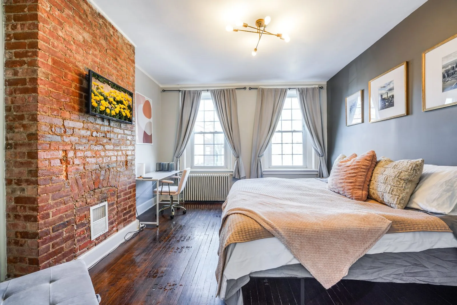 UrbanStay photo 20